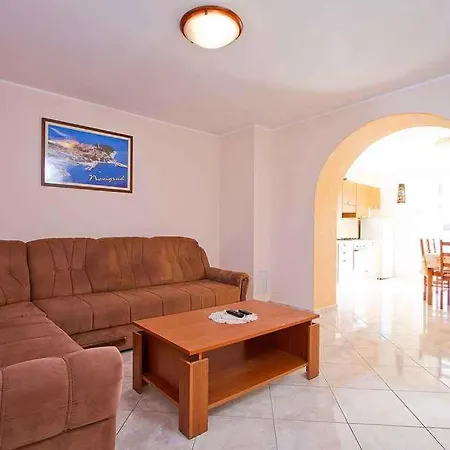 Two-bedroom In Novigrad Iv